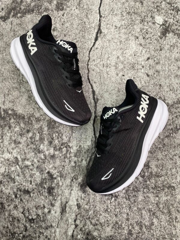 Hoka One Clifton 9 Negro