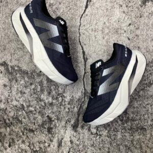 New Balance FuelCell Élite V4 Negro