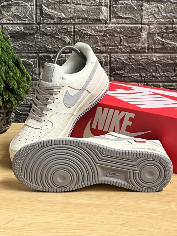 Nike Air Force 1 x The North Face x Supreme - Image 2