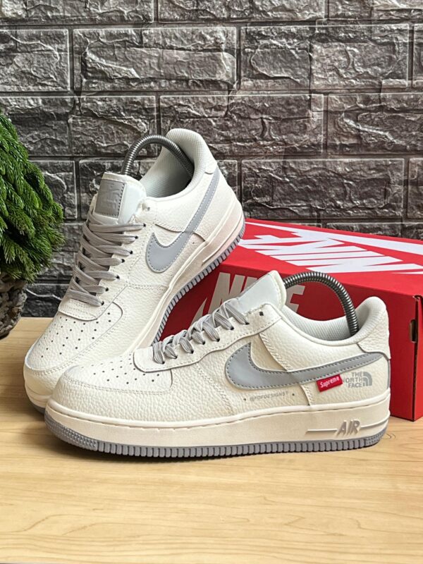 Nike Air Force 1 x The North Face x Supreme