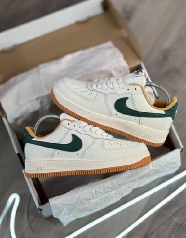 Nike Air Force 1 Beige