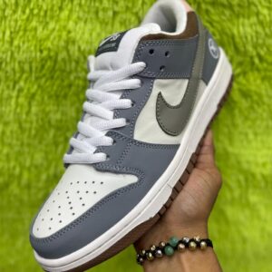 Nike SB Dunk Low