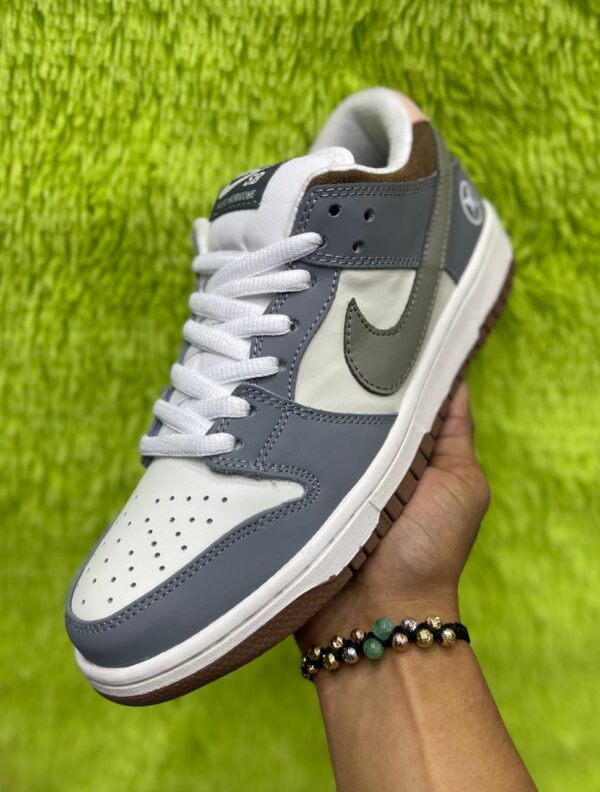 Nike SB Dunk Low